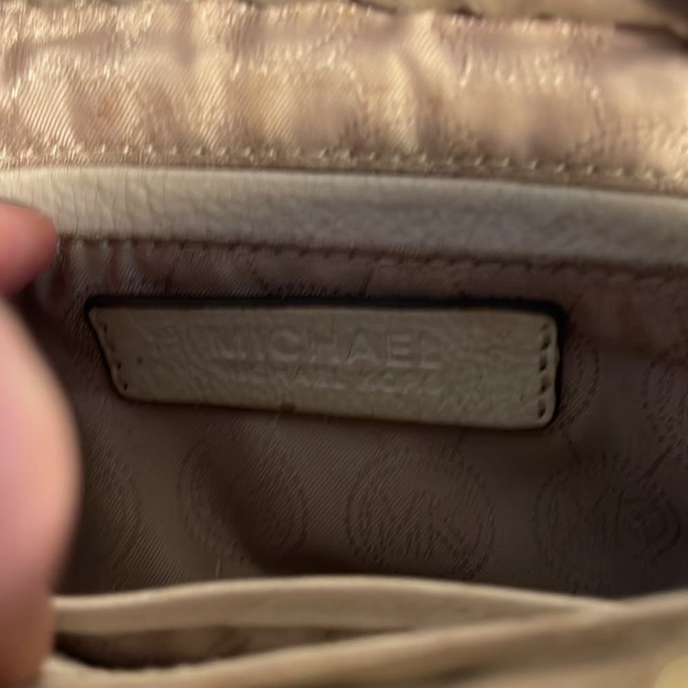 Used Michael Kors crossbody mini bag - Picture 6 of 6
